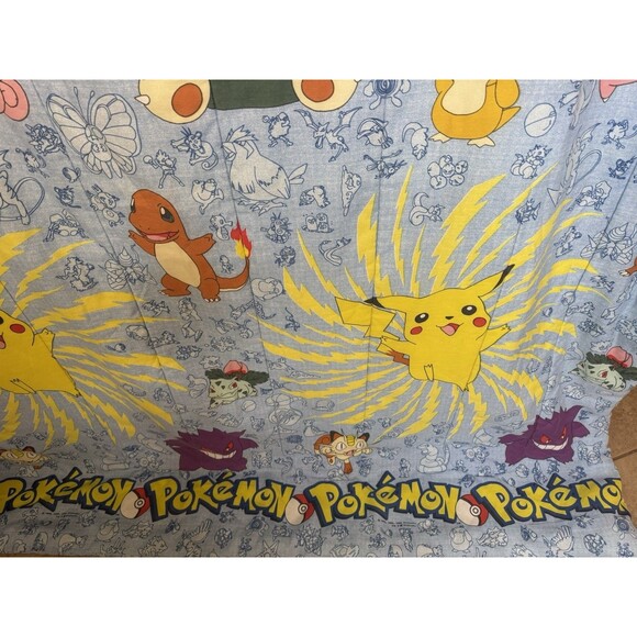 1998 Nintendo Pokemon Comforter 74.5" x 88" Pikachu Charmander - Picture 7 of 10